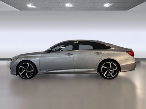 Used 2020 Honda Accord Sport image 2