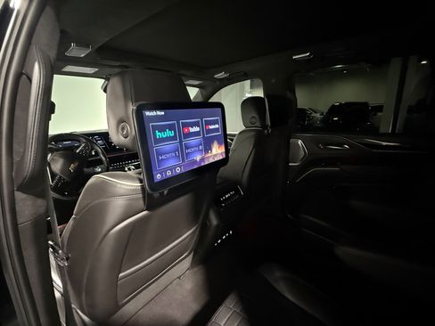 Used 2023 Cadillac Escalade V w/ LPO, ONYX Package AWD/4WD image 59