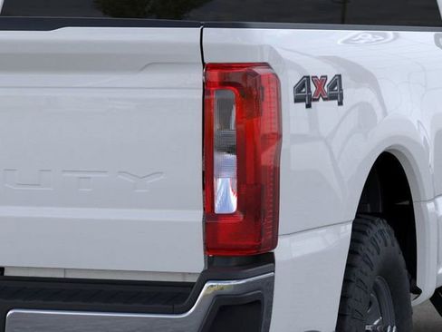 New 2026 Ford F250 XL image 21