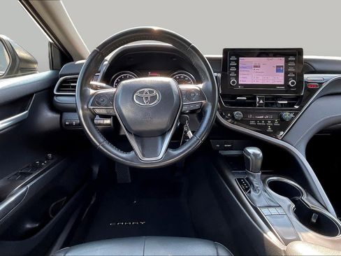Used 2023 Toyota Camry SE FWD image 6