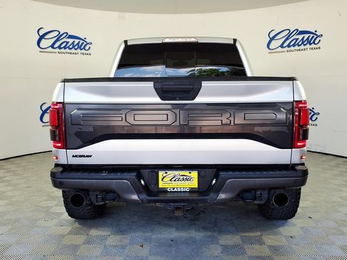 Used 2018 Ford F150 Raptor w/ Equipment Group 801A Mid AWD/4WD image 4