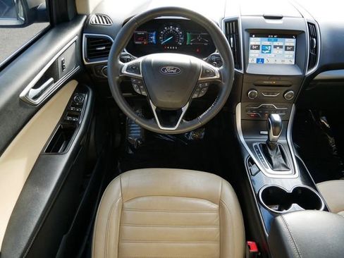 Used 2018 Ford Edge SEL w/ Equipment Group 201A FWD image 13