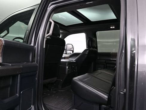 Used 2018 Ford F250 Lariat w/ Lariat Ultimate Package AWD/4WD image 20