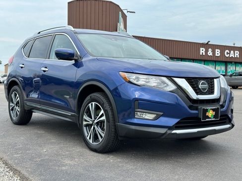 Used 2018 Nissan Rogue SL w/ Premium Package AWD/4WD image 2