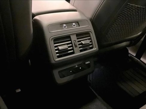 Used 2025 Audi Q5 Premium Plus w/ Premium Plus AWD/4WD image 34