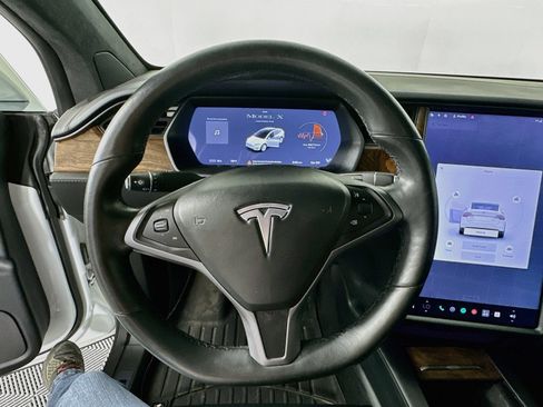 Used 2020 Tesla Model X Long Range AWD/4WD image 10