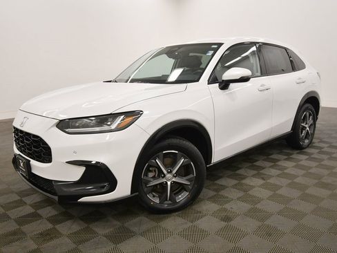 Certified 2024 Honda HR-V EX-L image 2