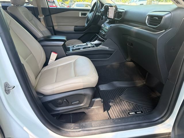 Used 2020 Ford Explorer XLT w/ Equipment Group 202A AWD/4WD image 13