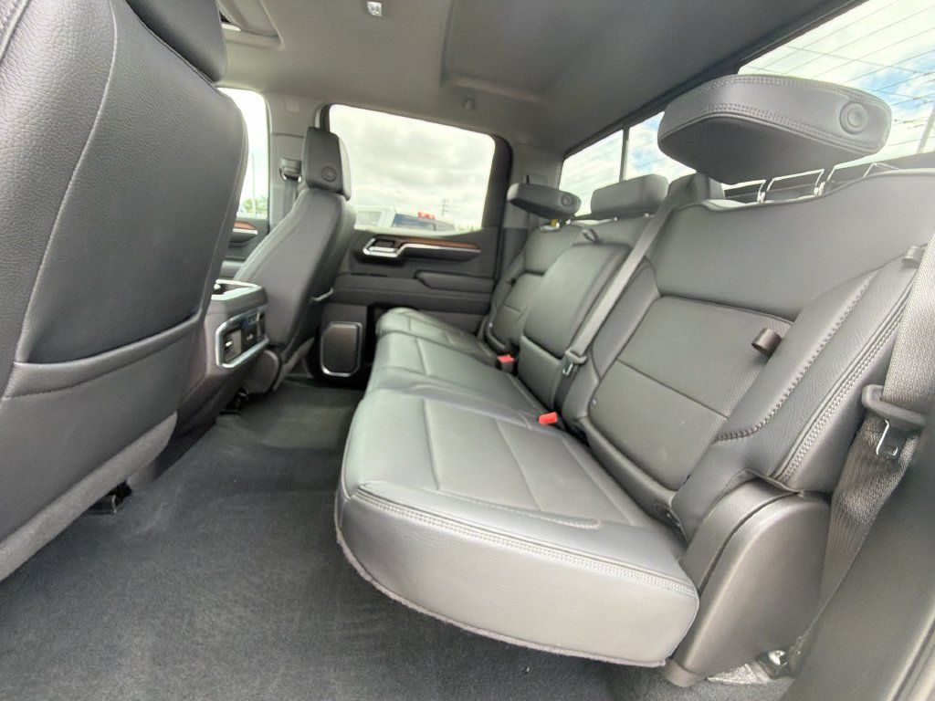 Used 2025 GMC Sierra 1500 Denali w/ Denali Reserve Package AWD/4WD image 31