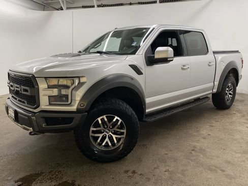 Used 2018 Ford F150 Raptor w/ Equipment Group 802A Luxury image 1