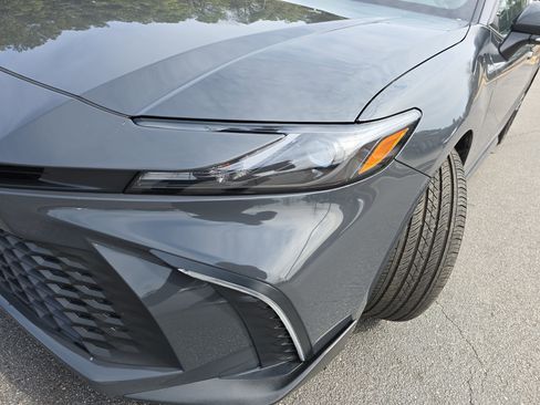 Used 2025 Toyota Camry SE w/ Multimedia Upgrade Package image 33