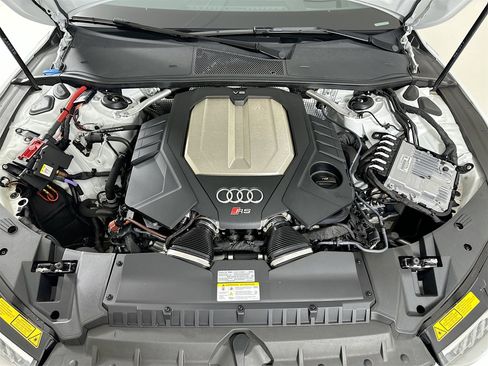 Used 2024 Audi RS 7 Performance image 33