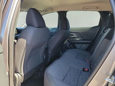 Used 2025 Nissan Kicks SV FWD image 9