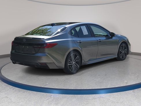 Used 2025 Toyota Camry XSE image 5