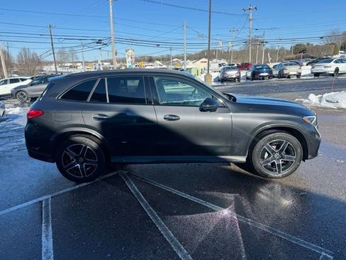 Used 2024 Mercedes-Benz GLC 300 4MATIC image 14