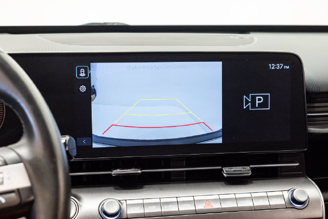 Used 2025 Hyundai Kona SEL AWD/4WD image 14