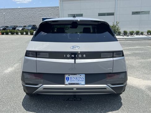 New 2023 Hyundai Ioniq 5 SEL AWD/4WD image 12