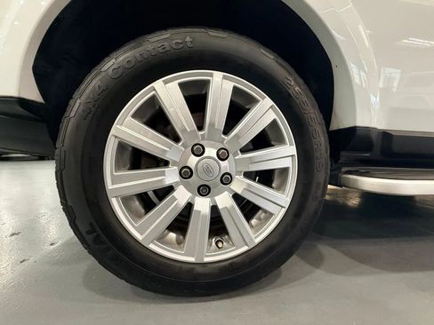 Used 2016 Land Rover LR4 image 36