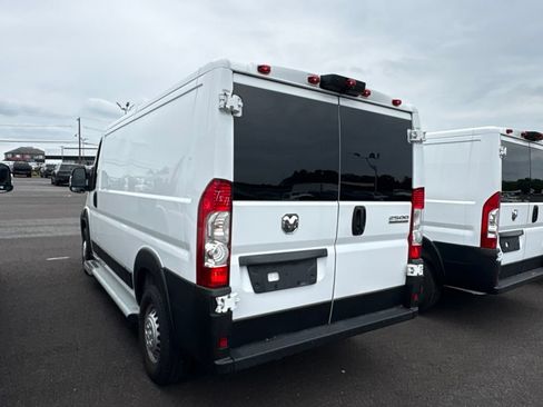 Used 2025 RAM ProMaster 2500 w/ U-Haul Equipment Group FWD image 4