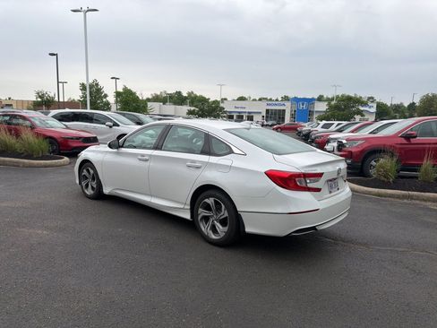Used 2018 Honda Accord EX-L image 9