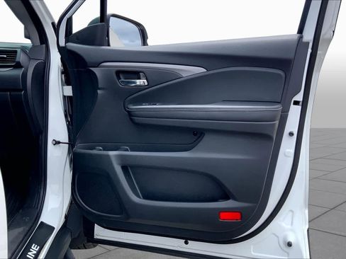 Used 2021 Honda Ridgeline RTL image 23
