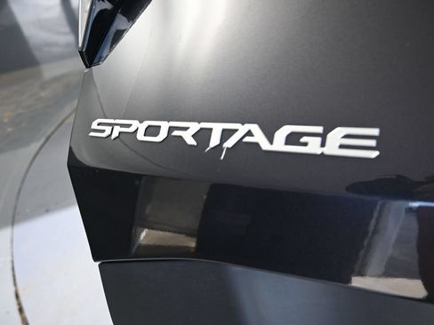 Used 2026 Kia Sportage LX FWD image 19