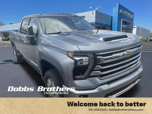 Used 2024 Chevrolet Silverado 2500 High Country AWD/4WD image 8