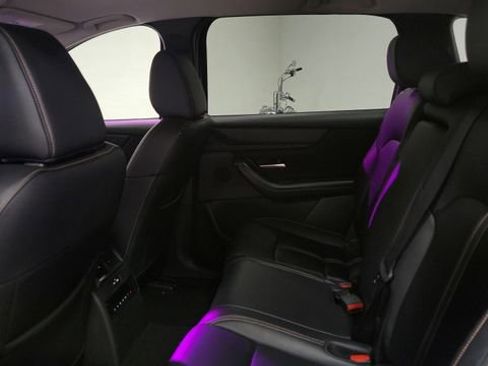 Used 2024 MAZDA CX-90 3.3 Turbo w/ Select Package image 17