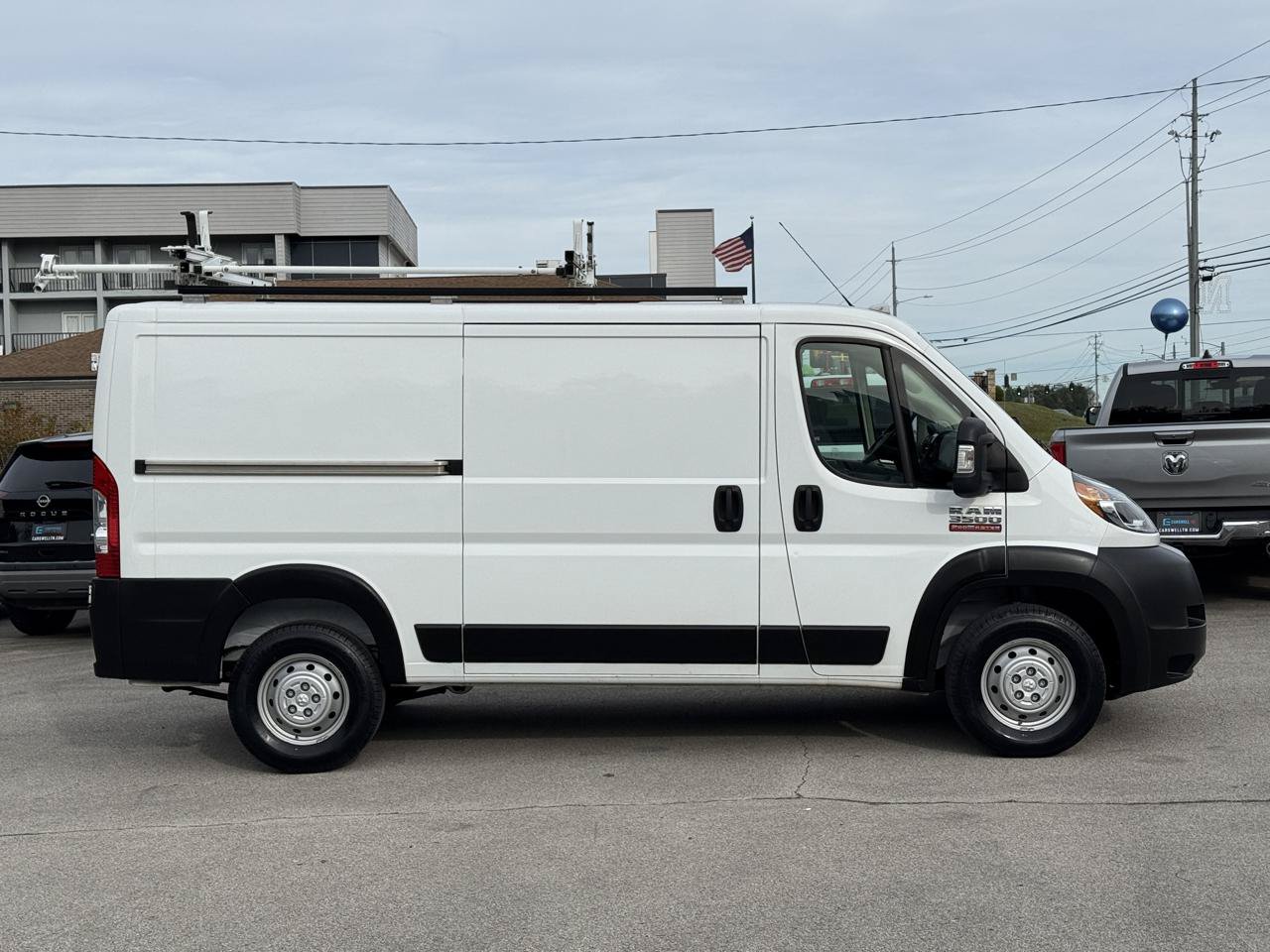 Used 2021 RAM ProMaster 3500 w/ Convenience Group FWD image 3