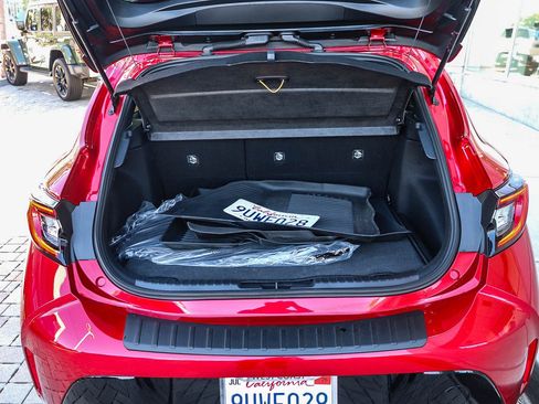 Used 2025 Toyota Corolla SE image 27