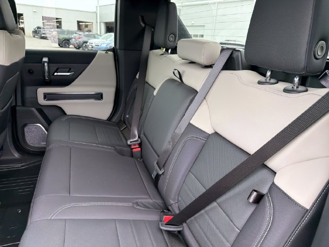 New 2026 GMC Hummer EV 4x4 Crew Cab image 21