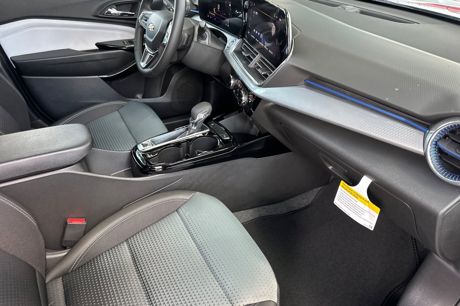 New 2026 Chevrolet Trax LT w/ Driver Confidence Package FWD image 15