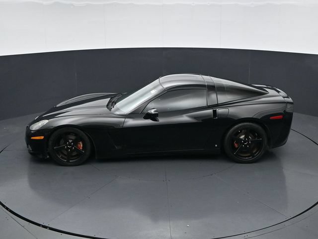 Used 2006 Chevrolet Corvette Coupe RWD image 32