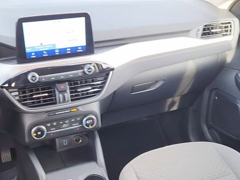 Used 2020 Ford Escape SE image 15