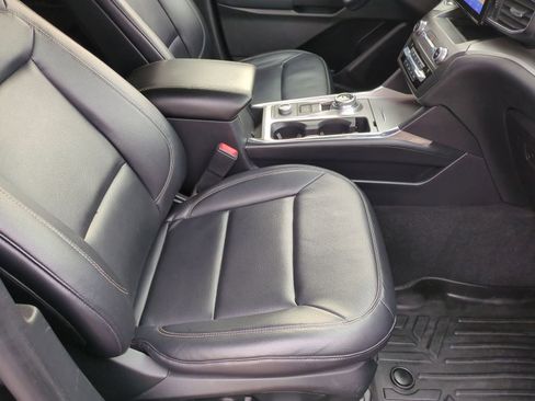 Certified 2020 Ford Explorer XLT w/ Equipment Group 202A image 26