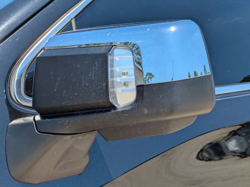 Certified 2025 GMC Sierra 1500 Denali AWD/4WD image 29