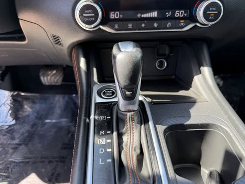 Certified 2022 Nissan Sentra SR w/ Lighting Package FWD image 26