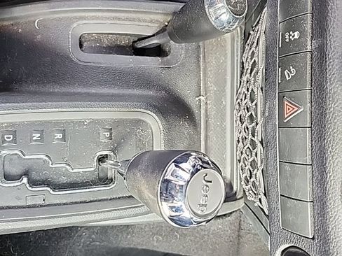 Certified 2017 Jeep Wrangler Sport w/ Connectivity Group image 6