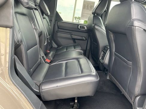 Used 2025 Ford Bronco Outer Banks AWD/4WD image 29