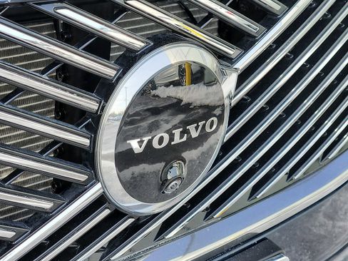 Used 2026 Volvo XC90 B6 Plus w/ Protection Package Premier image 29