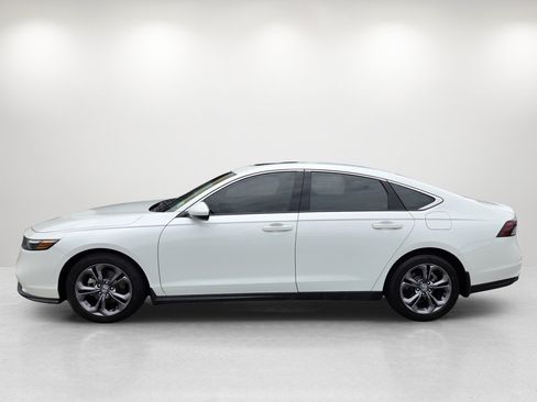 Used 2023 Honda Accord EX image 8