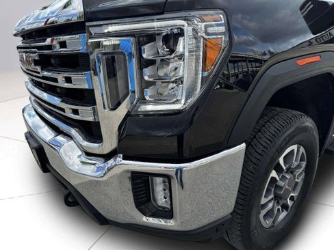 Used 2023 GMC Sierra 3500 SLE w/ SLE Convenience Package image 13