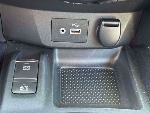 Used 2022 Nissan Rogue Sport SV w/ Technology Package image 28