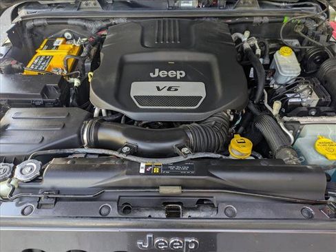 Used 2018 Jeep Wrangler Unlimited Sport S image 20