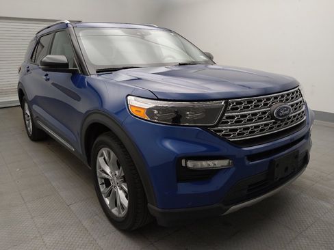 Used 2021 Ford Explorer Limited w/ Equipment Group 301A AWD/4WD image 13
