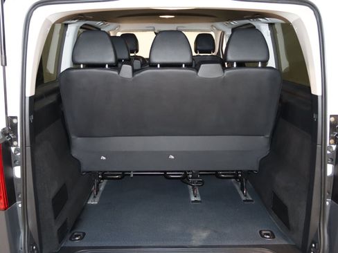 Used 2023 Mercedes-Benz Metris Passenger image 61