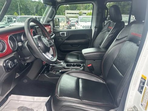 Used 2023 Jeep Gladiator Rubicon w/ Cold Weather Group AWD/4WD image 9