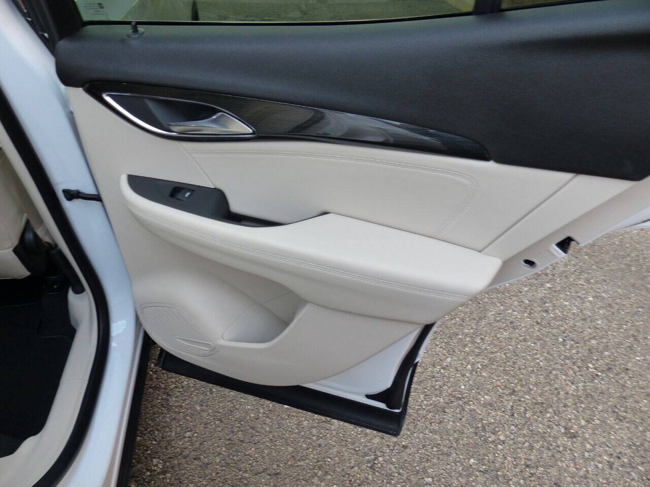 Used 2021 Buick Envision Preferred FWD image 25