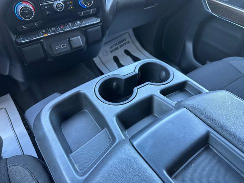 Used 2021 Chevrolet Silverado 1500 LT AWD/4WD image 16
