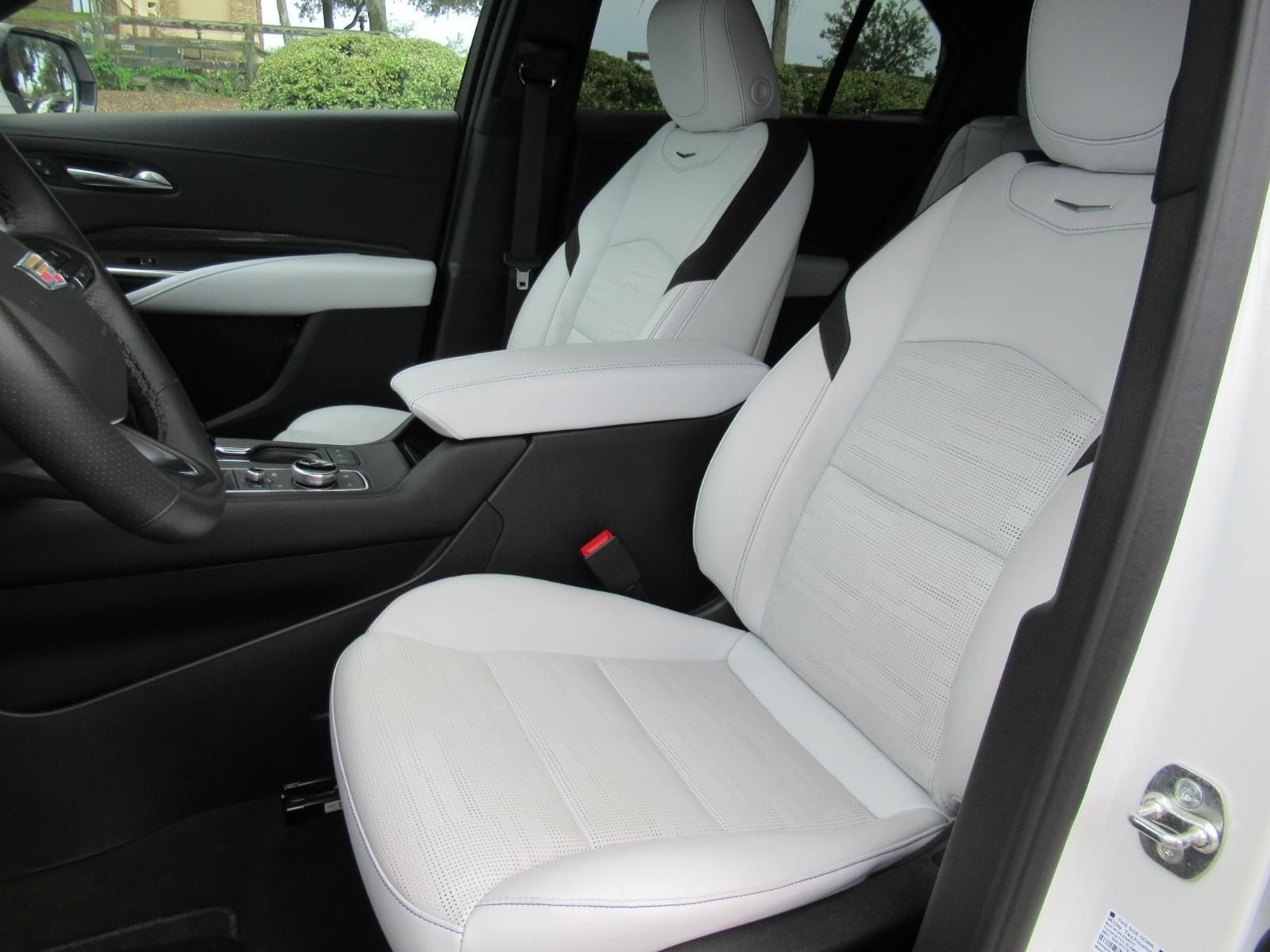 Certified 2025 Cadillac XT4 Sport AWD/4WD image 20